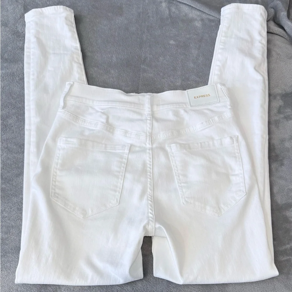 ~Express Women's High Rise White Skinny Jeans